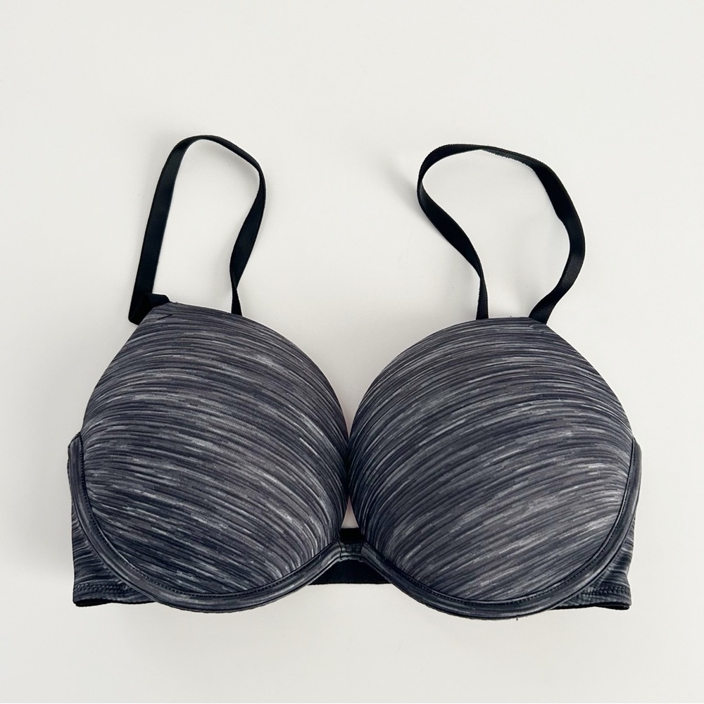 PINK Victoria’s Secret Wear Everywhere Push Up Bra | Size 32D